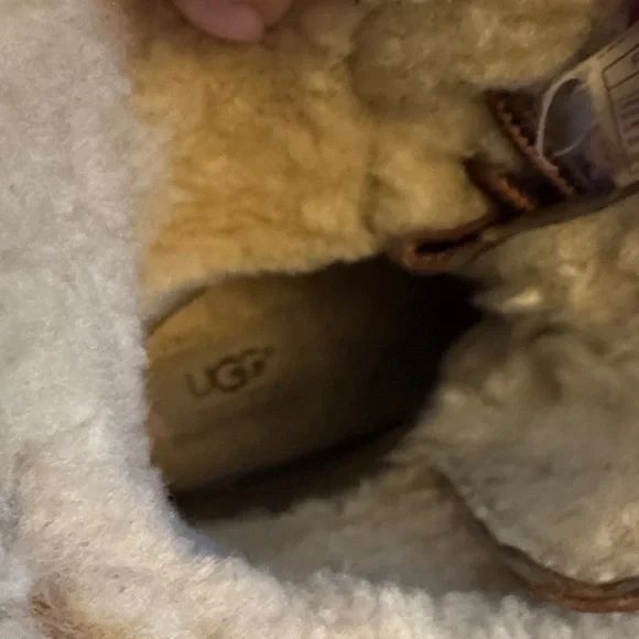 UGG Chestnut and Black Lace-Up Boots - Picture 11 of 11